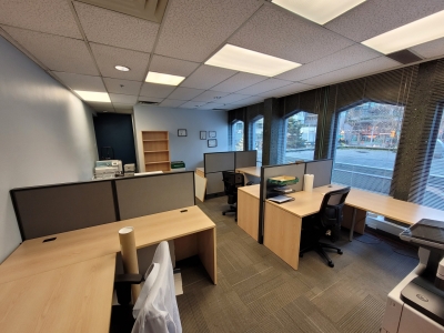 Smaller suite, 646 Rentable square feet